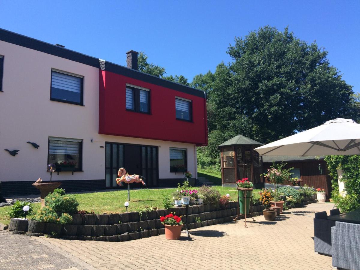 Ferienhaus Rockenbach Villa พึนเดอริค ภายนอก รูปภาพ